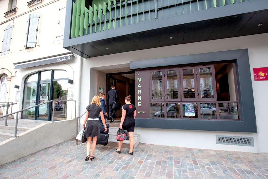 Cit'Hotel De La Marne Тарб Екстериор снимка