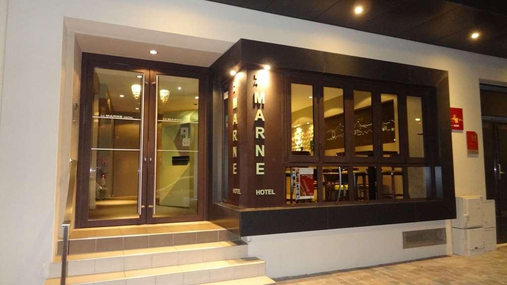Cit'Hotel De La Marne Тарб Екстериор снимка