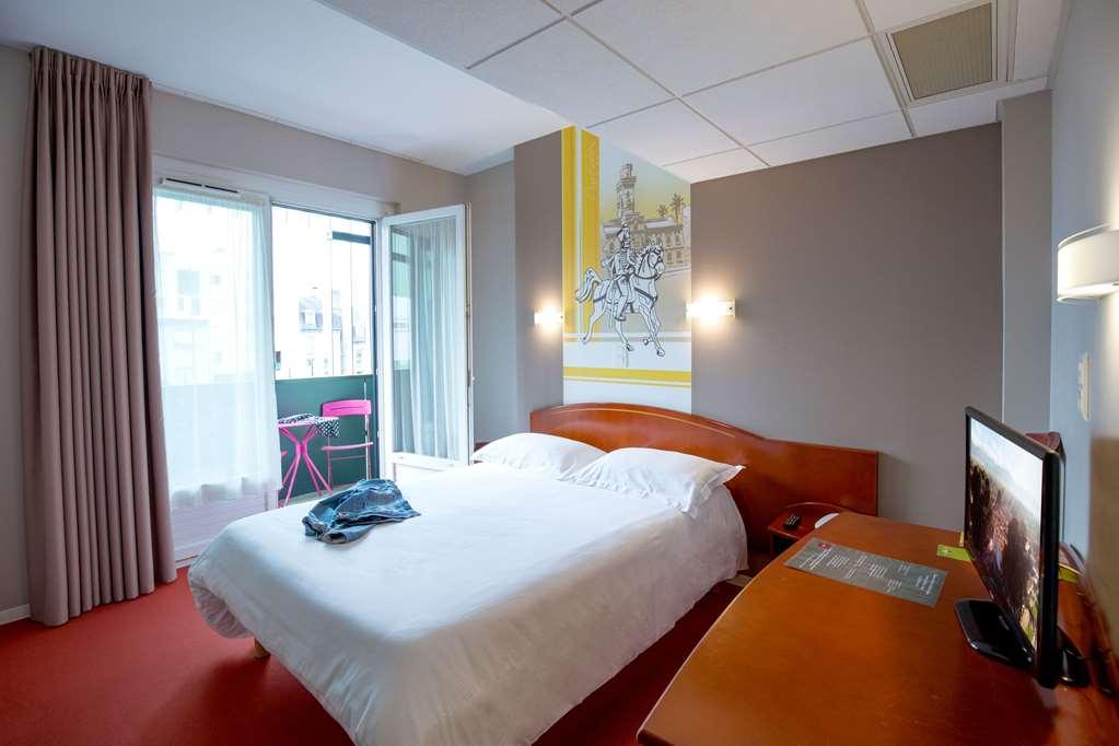 Cit'Hotel De La Marne Тарб Стая снимка