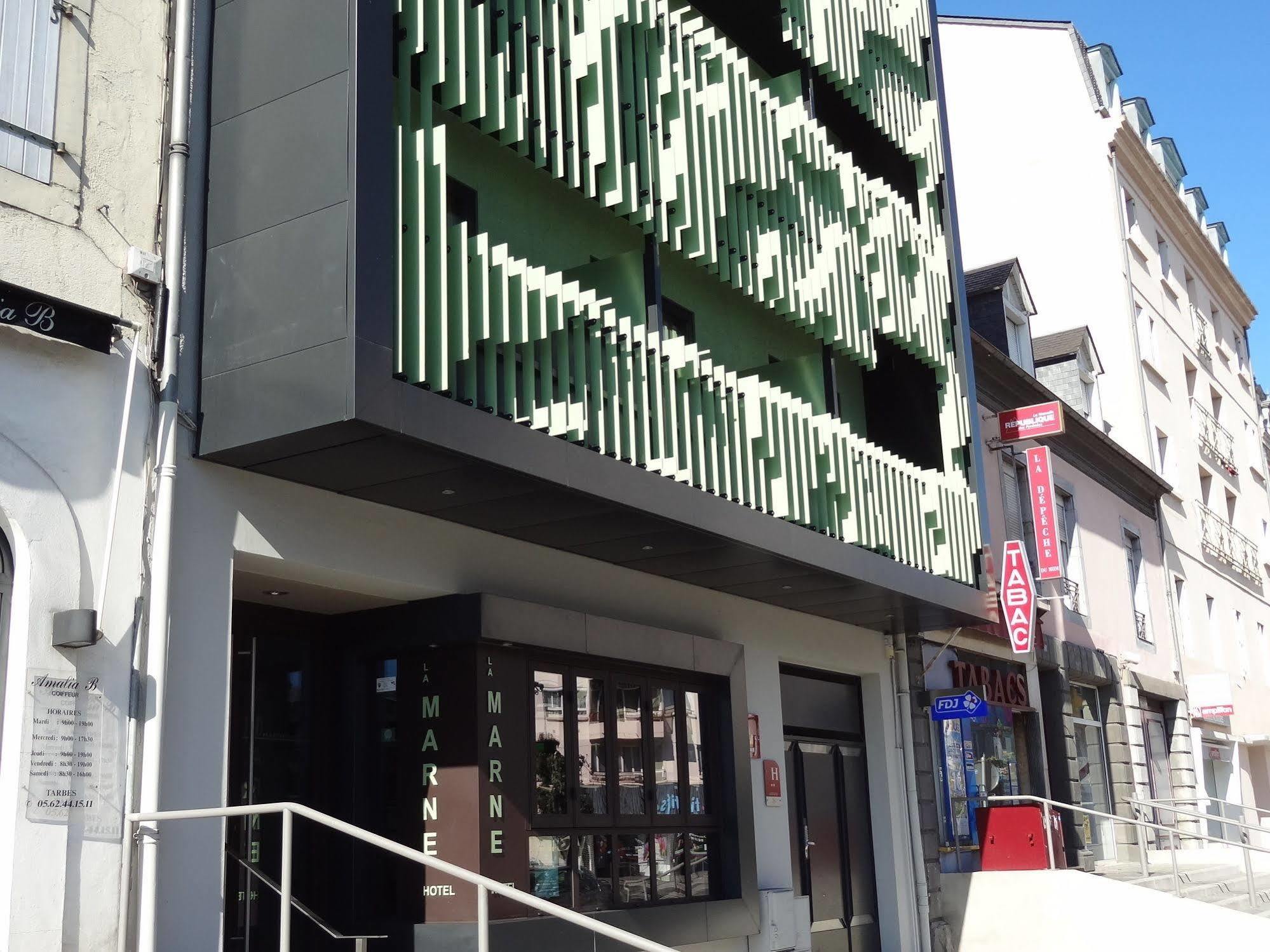 Cit'Hotel De La Marne Тарб Екстериор снимка