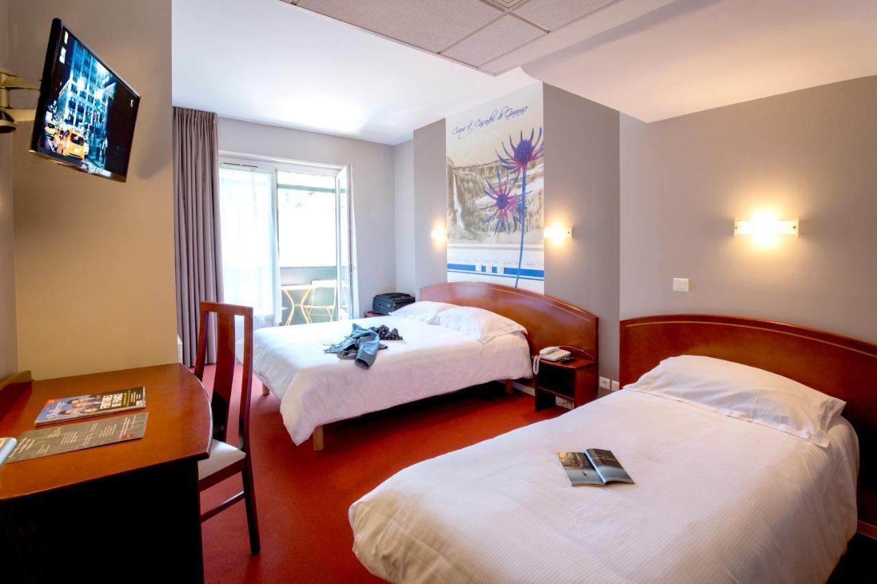 Cit'Hotel De La Marne Тарб Екстериор снимка